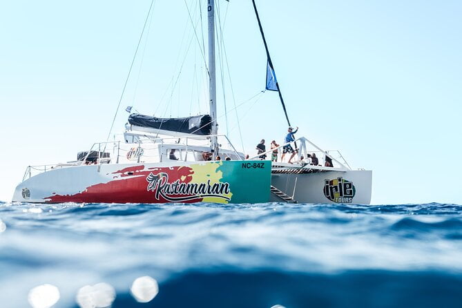 Passeio de Barco Costa Oeste Curaçao (dia inteiro)
